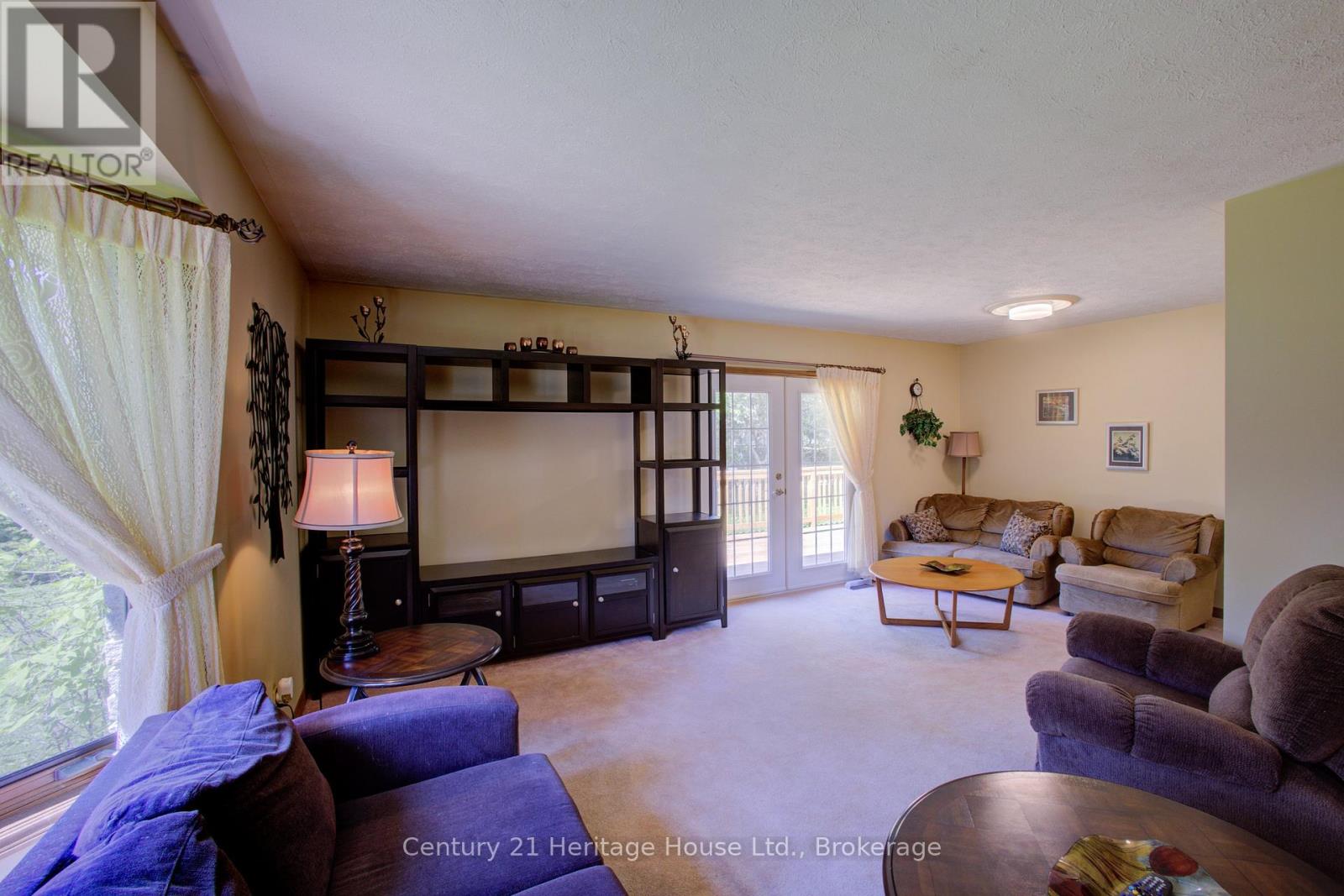 320 Arthur Street, West Grey, Ontario  N0G 1R0 - Photo 8 - X13206828