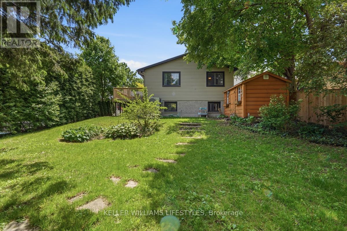 18 Fairlane Crescent, London South, Ontario  N6K 3E2 - Photo 8 - X13206836
