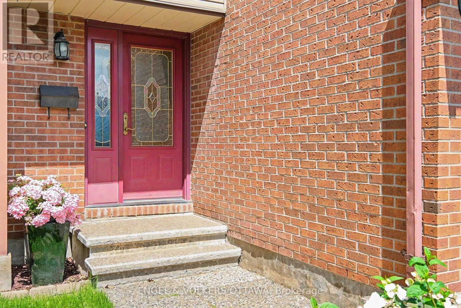37 Gentle Gate Crescent, Ottawa, Ontario  K1T 1Z9 - Photo 4 - X13206768