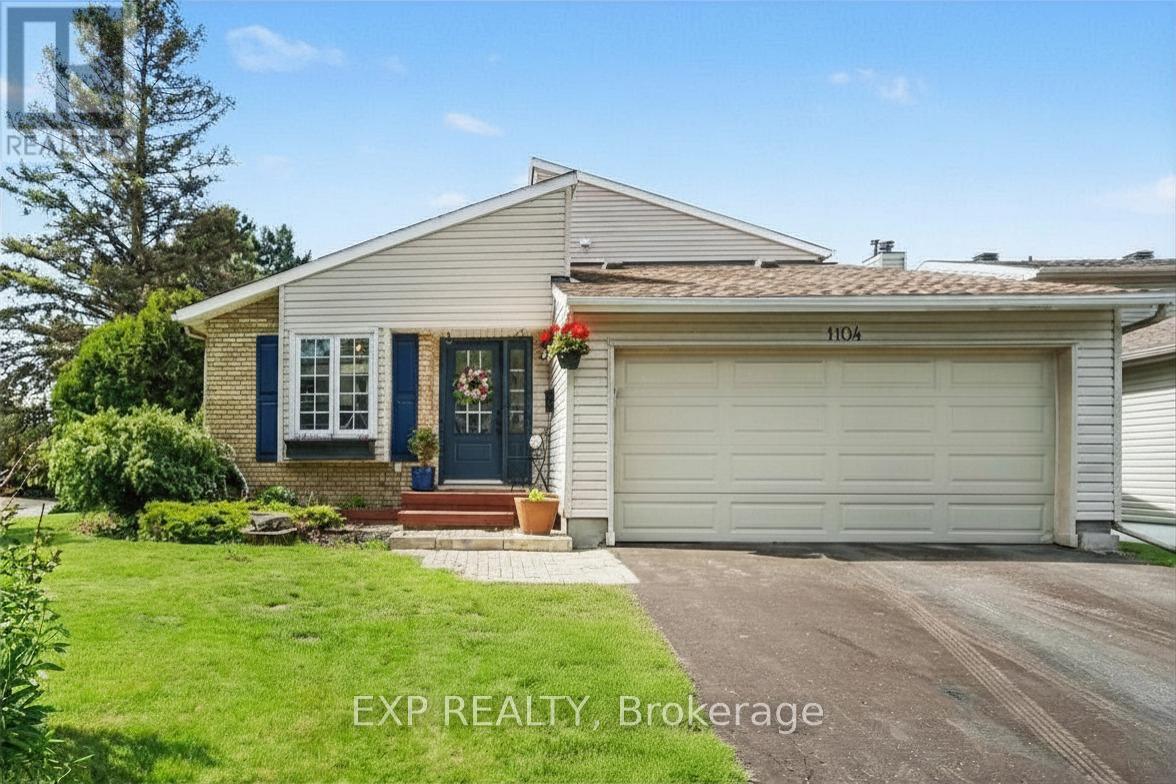 1104 CHATEAU CRESCENT, Ottawa, Ontario
