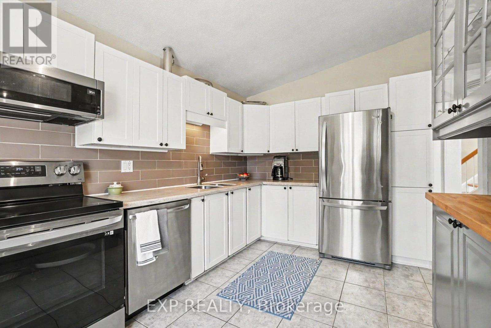 1104 Chateau Crescent, Ottawa, Ontario  K1C 2E1 - Photo 13 - X13206782