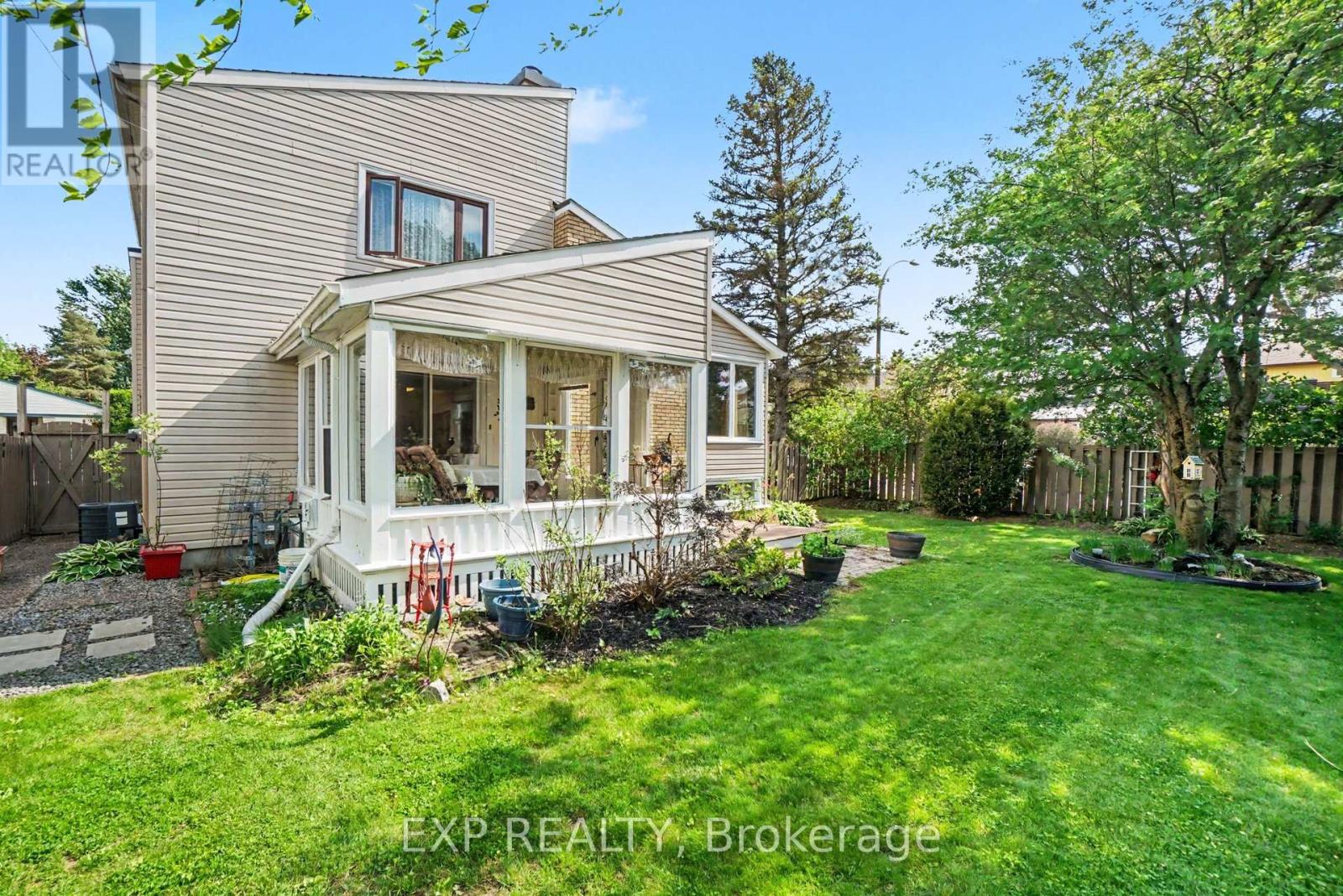 1104 Chateau Crescent, Ottawa, Ontario  K1C 2E1 - Photo 31 - X13206782