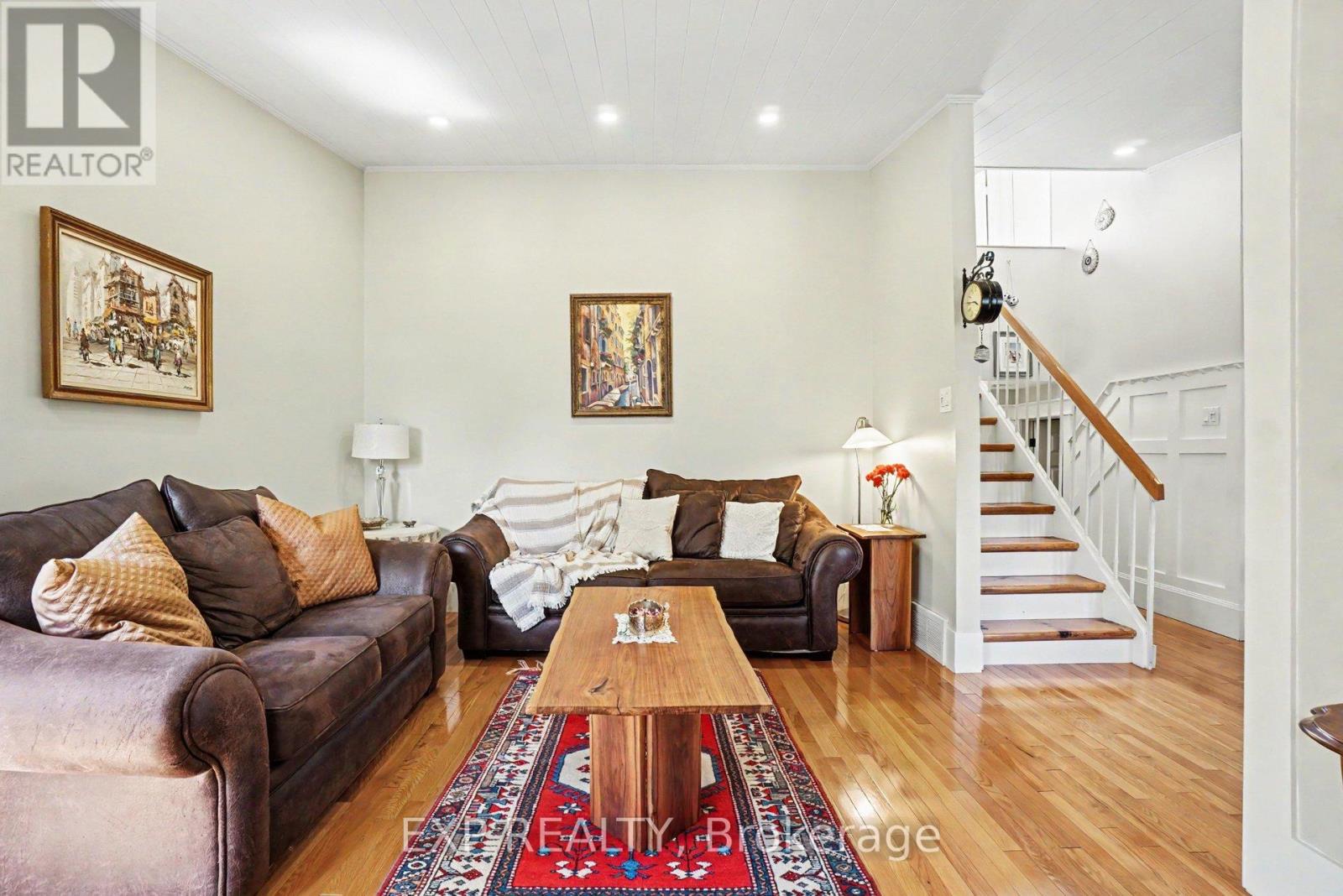 1104 Chateau Crescent, Ottawa, Ontario  K1C 2E1 - Photo 6 - X13206782