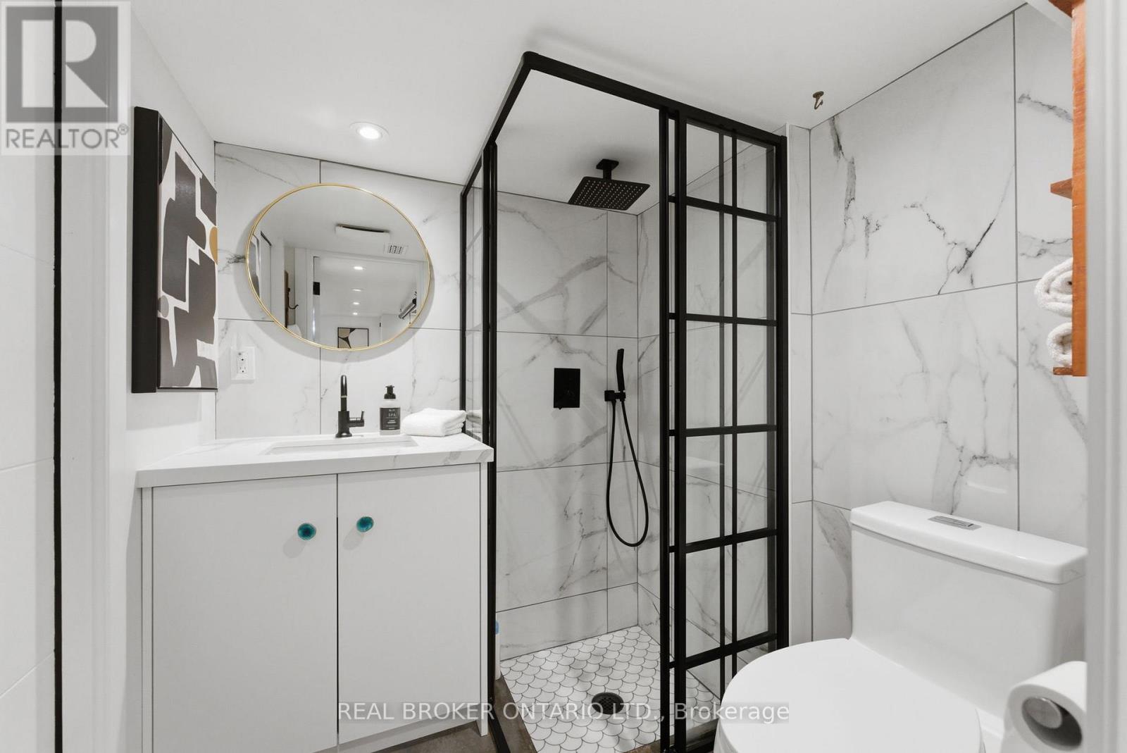 833 Sammon Avenue, Toronto, Ontario  M4C 2E7 - Photo 25 - E13206784