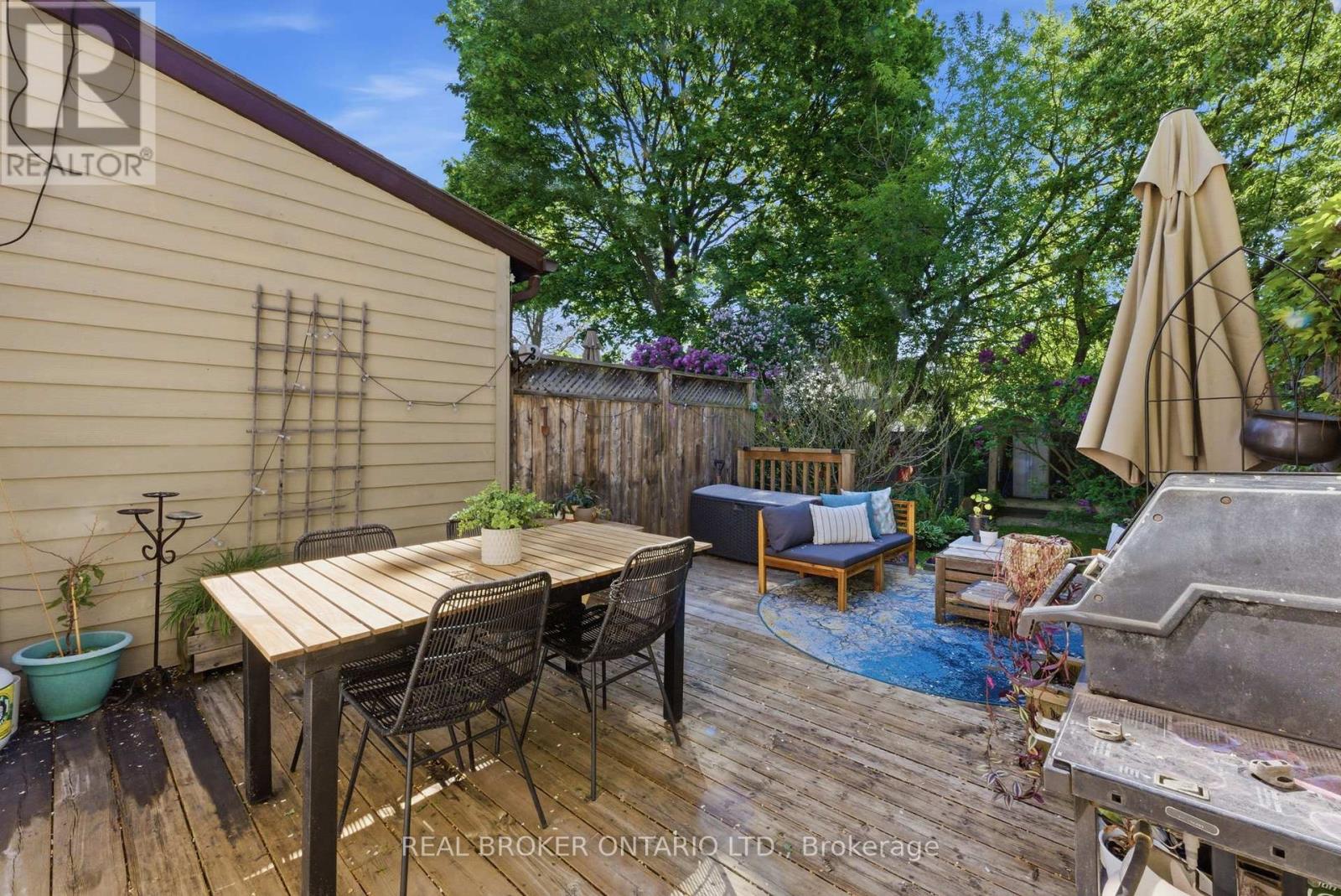 833 Sammon Avenue, Toronto, Ontario  M4C 2E7 - Photo 26 - E13206784