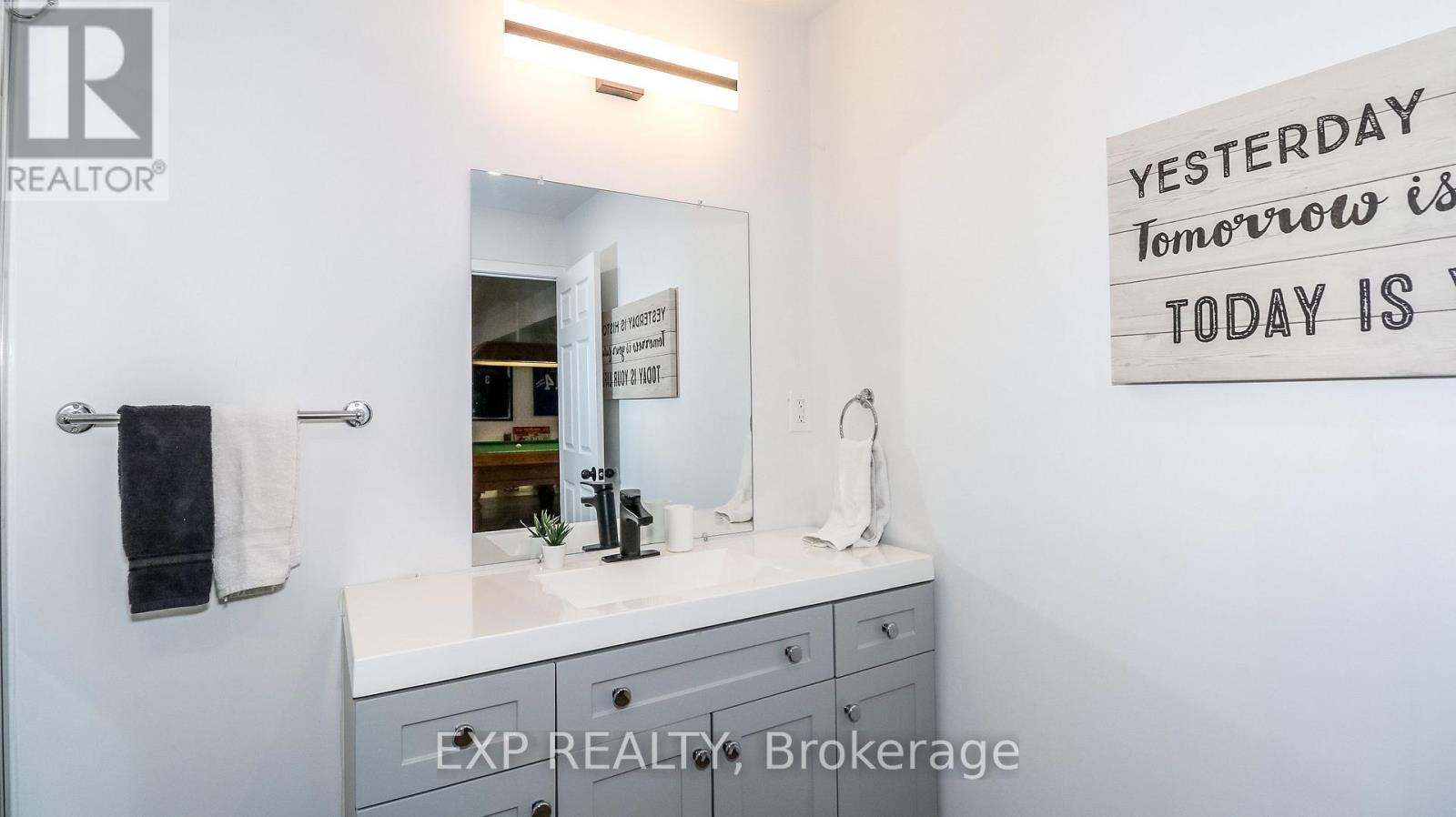 5 Bourgeois Beach Road, Tay (Victoria Harbour), Ontario  L0K 2A0 - Photo 35 - S13206760