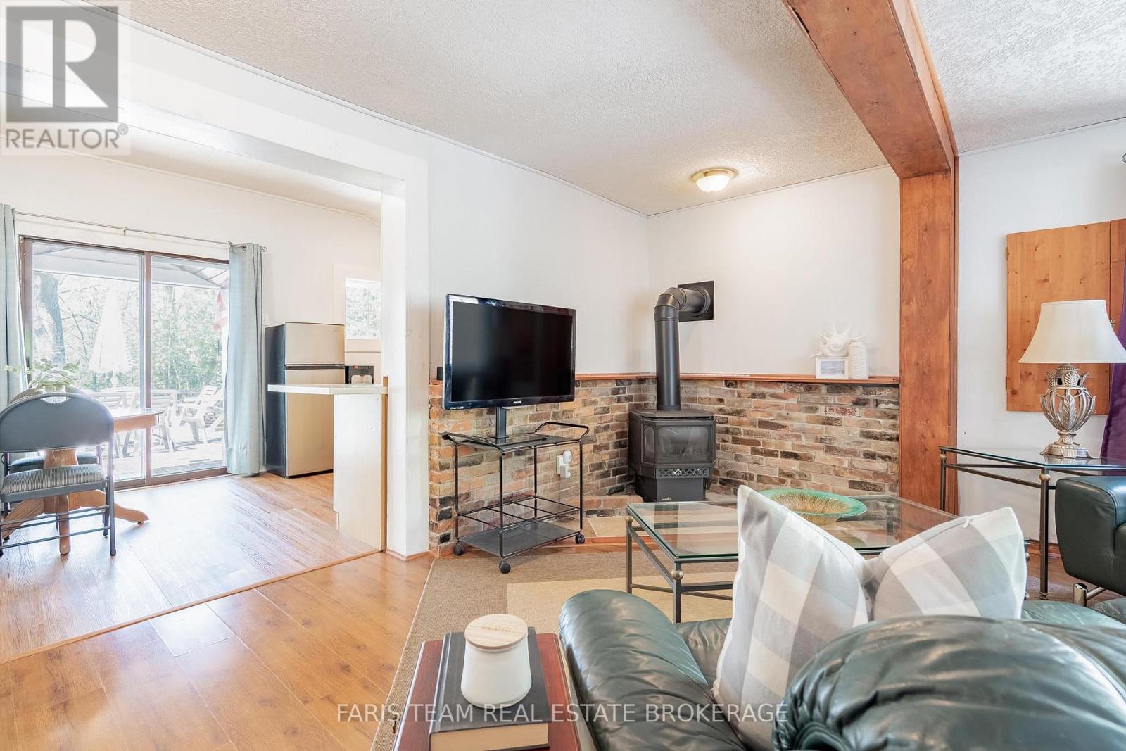 216 Oxbow Park Drive, Wasaga Beach, Ontario  L9Z 2V7 - Photo 12 - S13206818