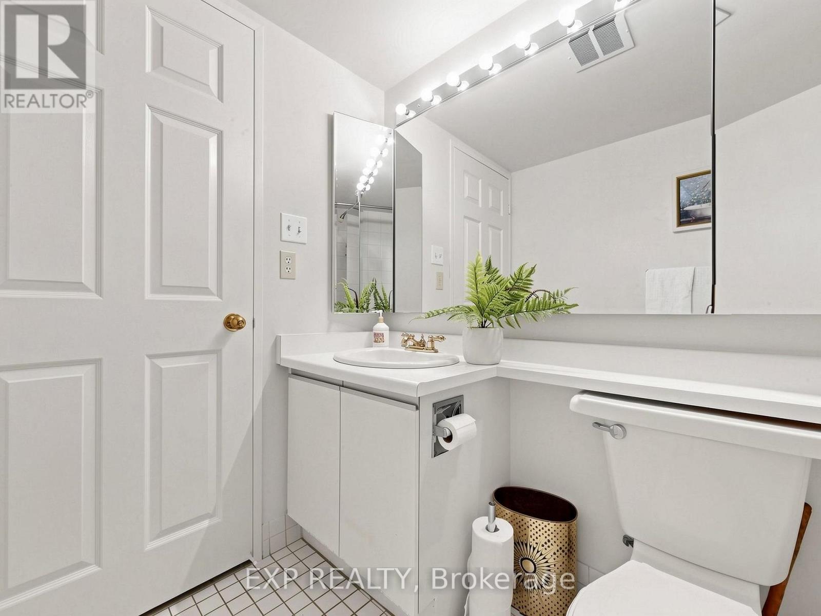 510 - 5 Lisa Street, Brampton, Ontario  L6T 4T4 - Photo 30 - W13206822