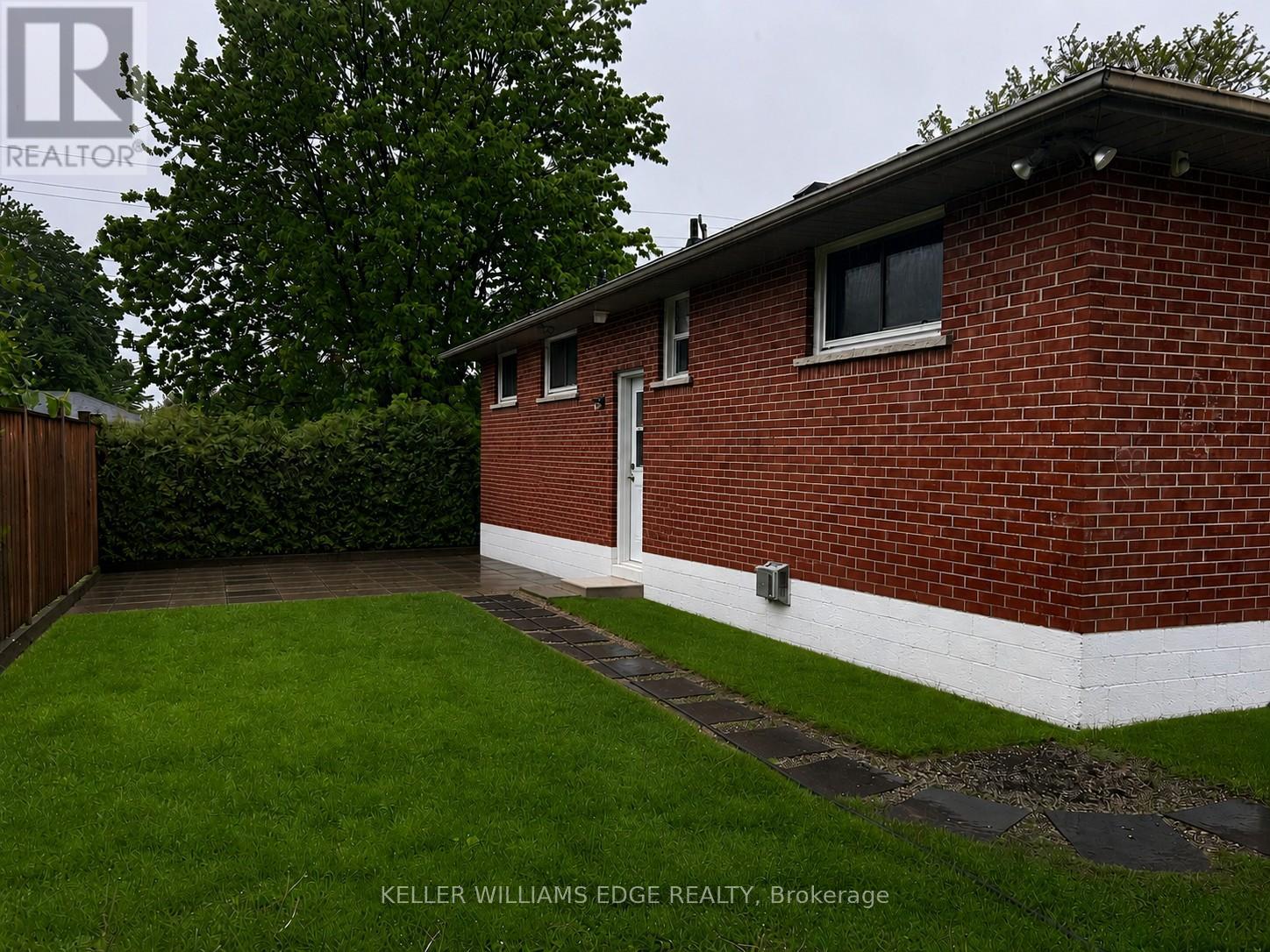 917 Orpha Street, Burlington, Ontario  L7R 3W5 - Photo 3 - W13206846