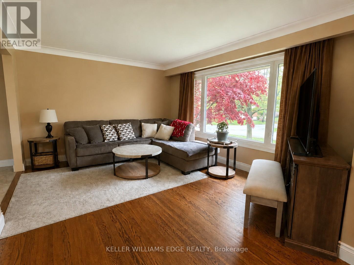 917 Orpha Street, Burlington, Ontario  L7R 3W5 - Photo 5 - W13206846