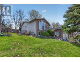33 ANDERSON CRESCENT