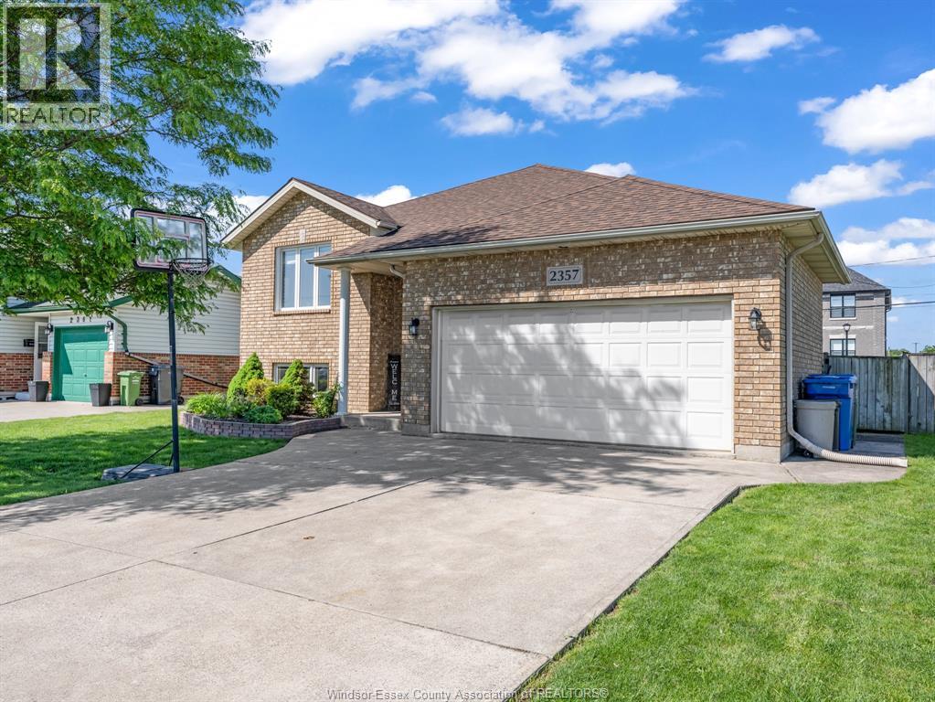 2357 LONGFELLOW, Windsor, Ontario