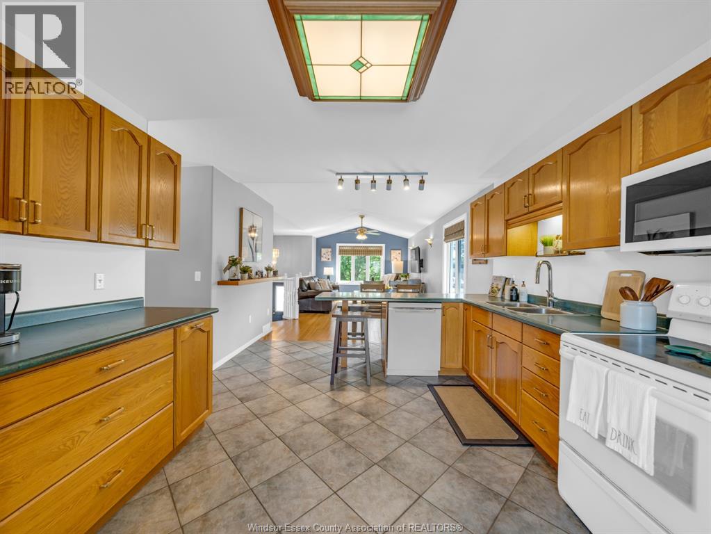 2357 Longfellow, Windsor, Ontario N9B 3J7 - Photo 10 - 26012377