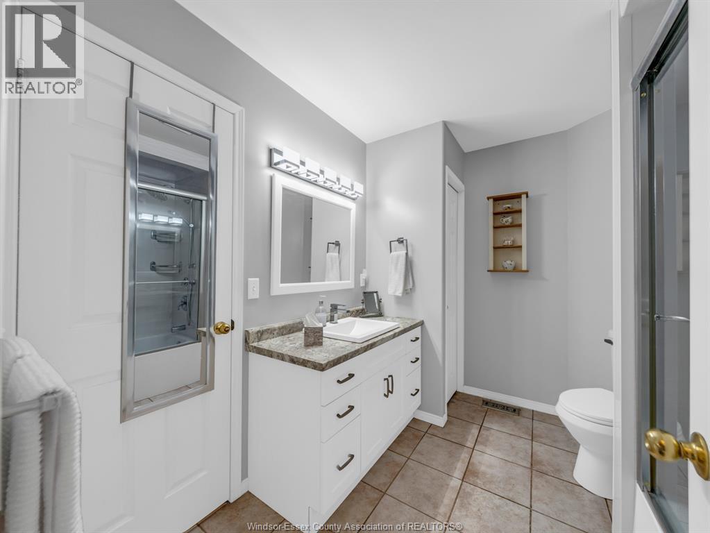 2357 Longfellow, Windsor, Ontario N9B 3J7 - Photo 11 - 26012377