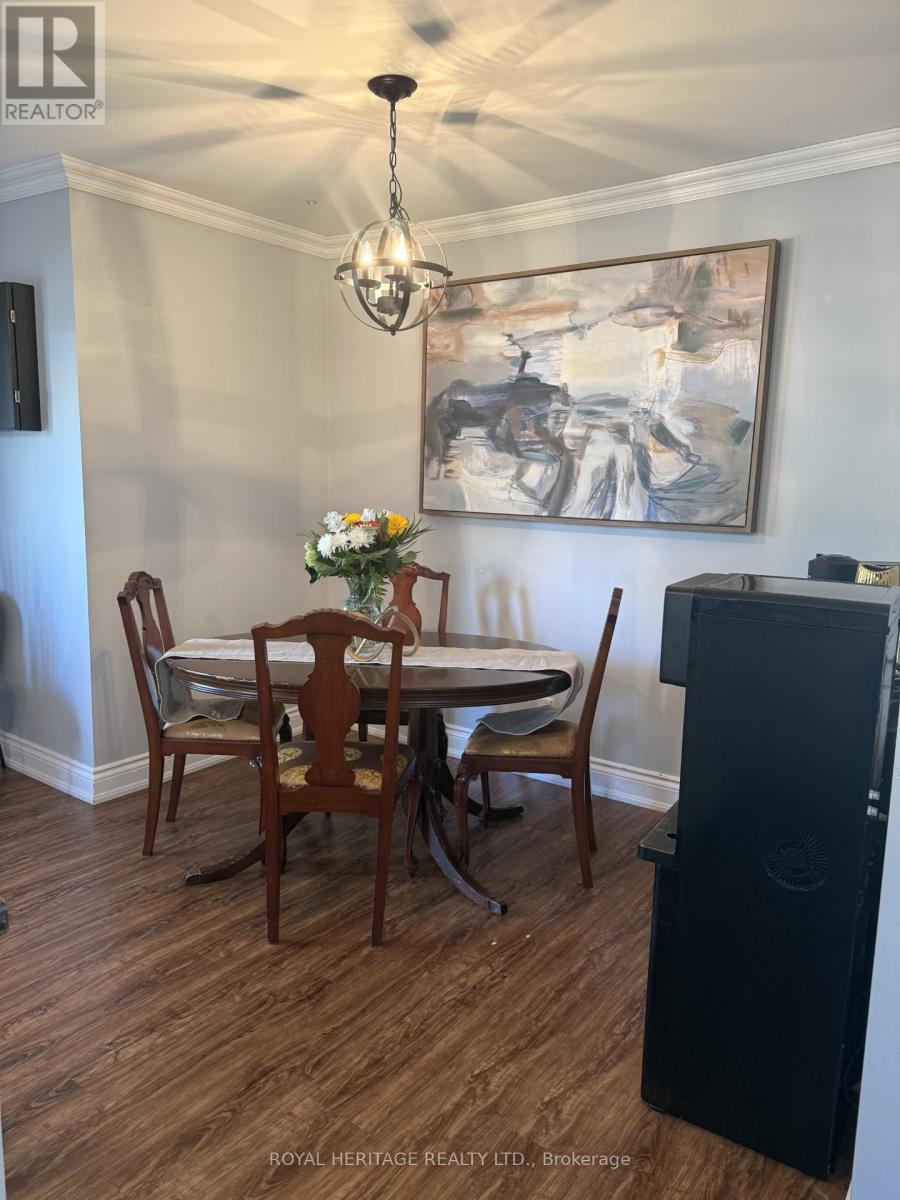 770 Cambridge Court, Oshawa, Ontario  L1G 1G2 - Photo 5 - E13204518