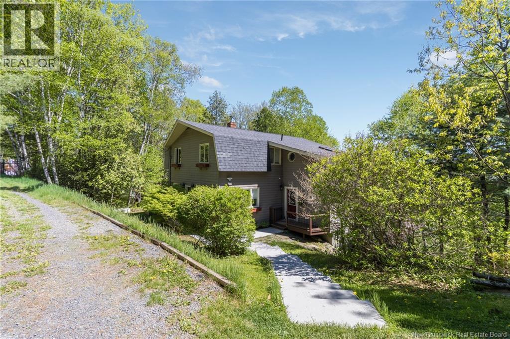 98 Woodbine Lane, Upper Kingsclear, New Brunswick  E3E 1S3 - Photo 11 - NB140487