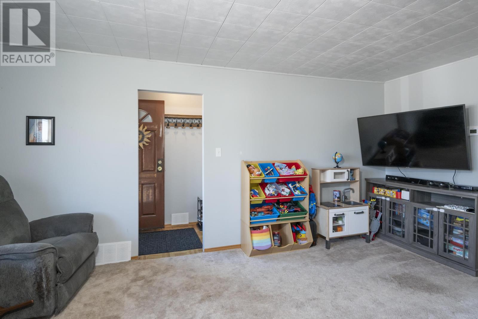 752 Leslie Ave, Thunder Bay, Ontario  P7A 2A2 - Photo 11 - TB2601232