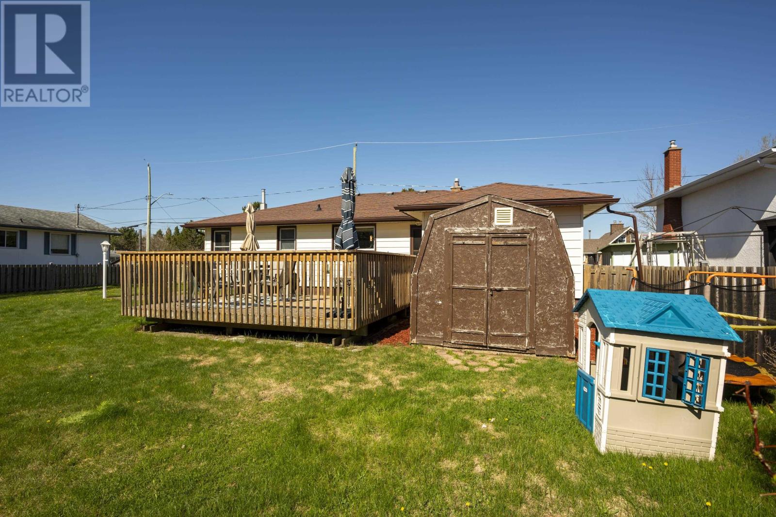 752 Leslie Ave, Thunder Bay, Ontario  P7A 2A2 - Photo 6 - TB2601232