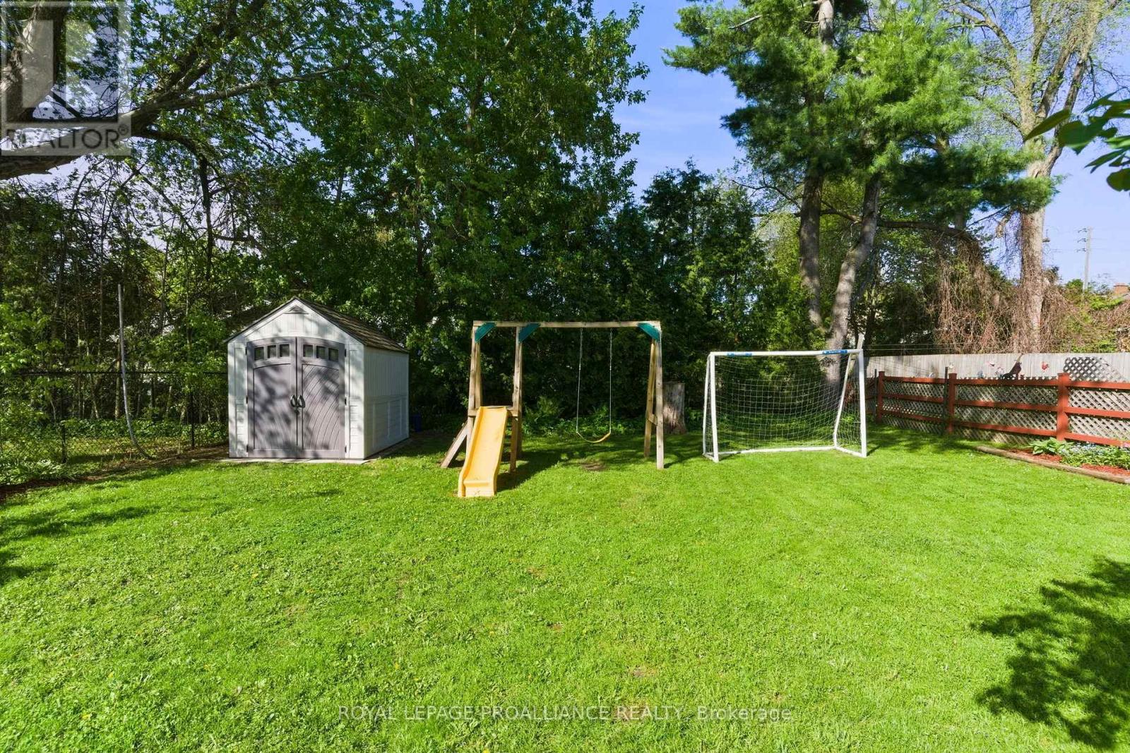 96 Cedar Street, Brockville, Ontario  K6V 5P5 - Photo 35 - X13206928