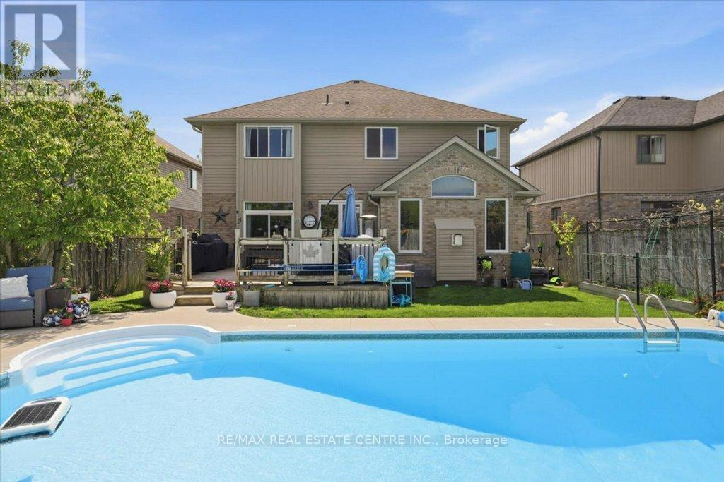 126 Goldschmidt Crescent, Wilmot, Ontario N3A 4R6 - Photo 42 - X13206282