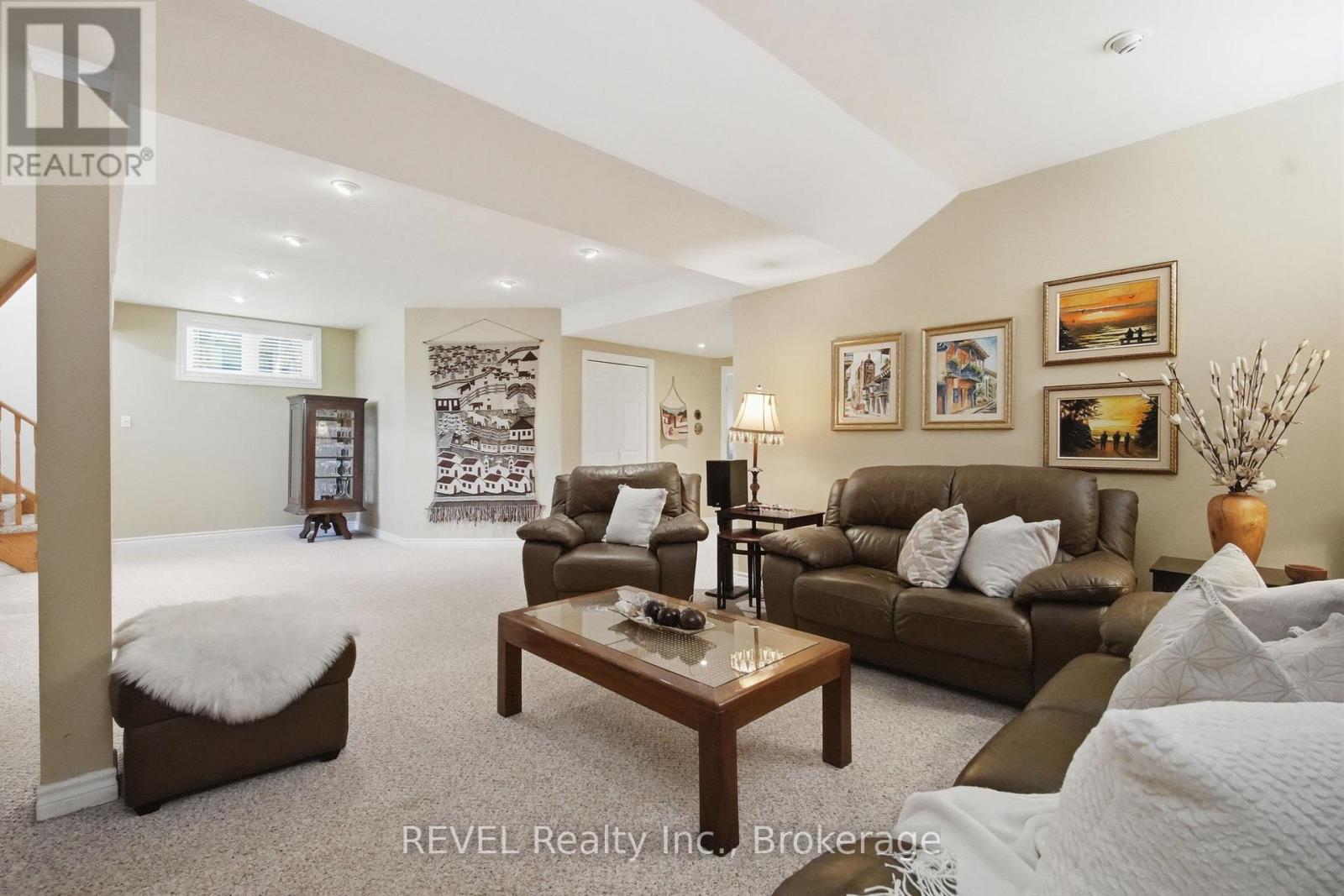 16 Parnell Crescent, Whitby, Ontario  L1R 2L4 - Photo 23 - E13206872