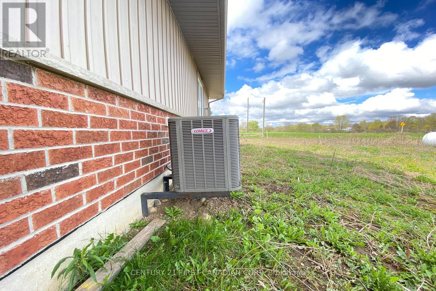21000 Rebecca Road, Thames Centre, Ontario  N0M 2P0 - Photo 7 - X13206908