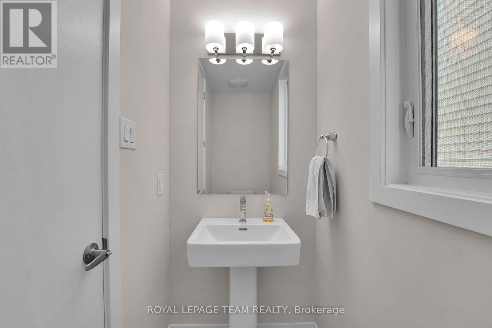 364 Peninsula Road, Ottawa, Ontario  K2J 7L9 - Photo 5 - X13206874