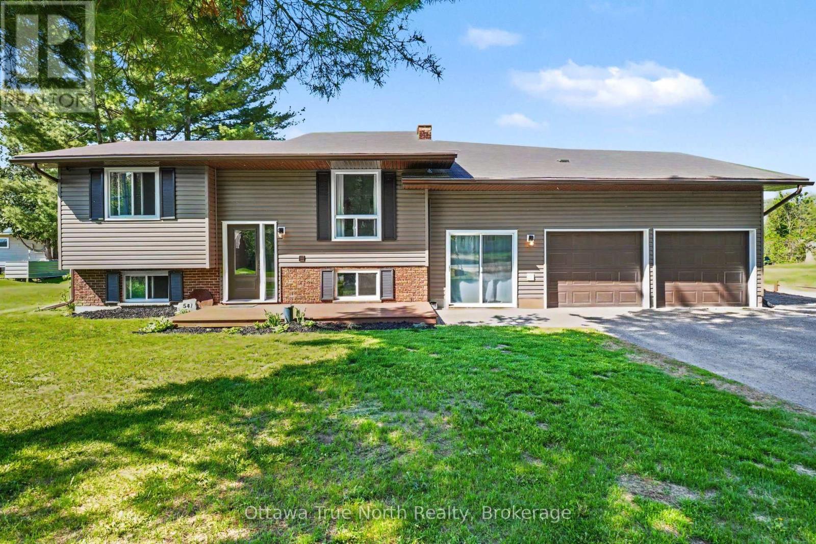 541 MCLACHLAN ROAD, McNab/Braeside, Ontario