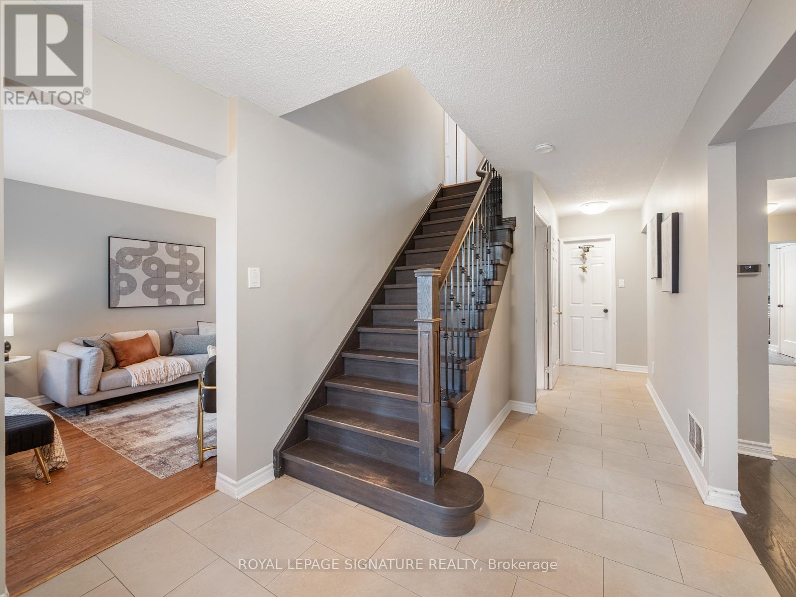 28 Bowes Garden Court, Toronto, Ontario  M1C 4L8 - Photo 21 - E13206880
