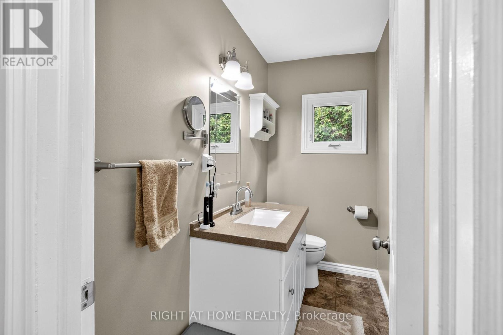 18 Duke Street, Clarington, Ontario  L1C 2T8 - Photo 12 - E13206886