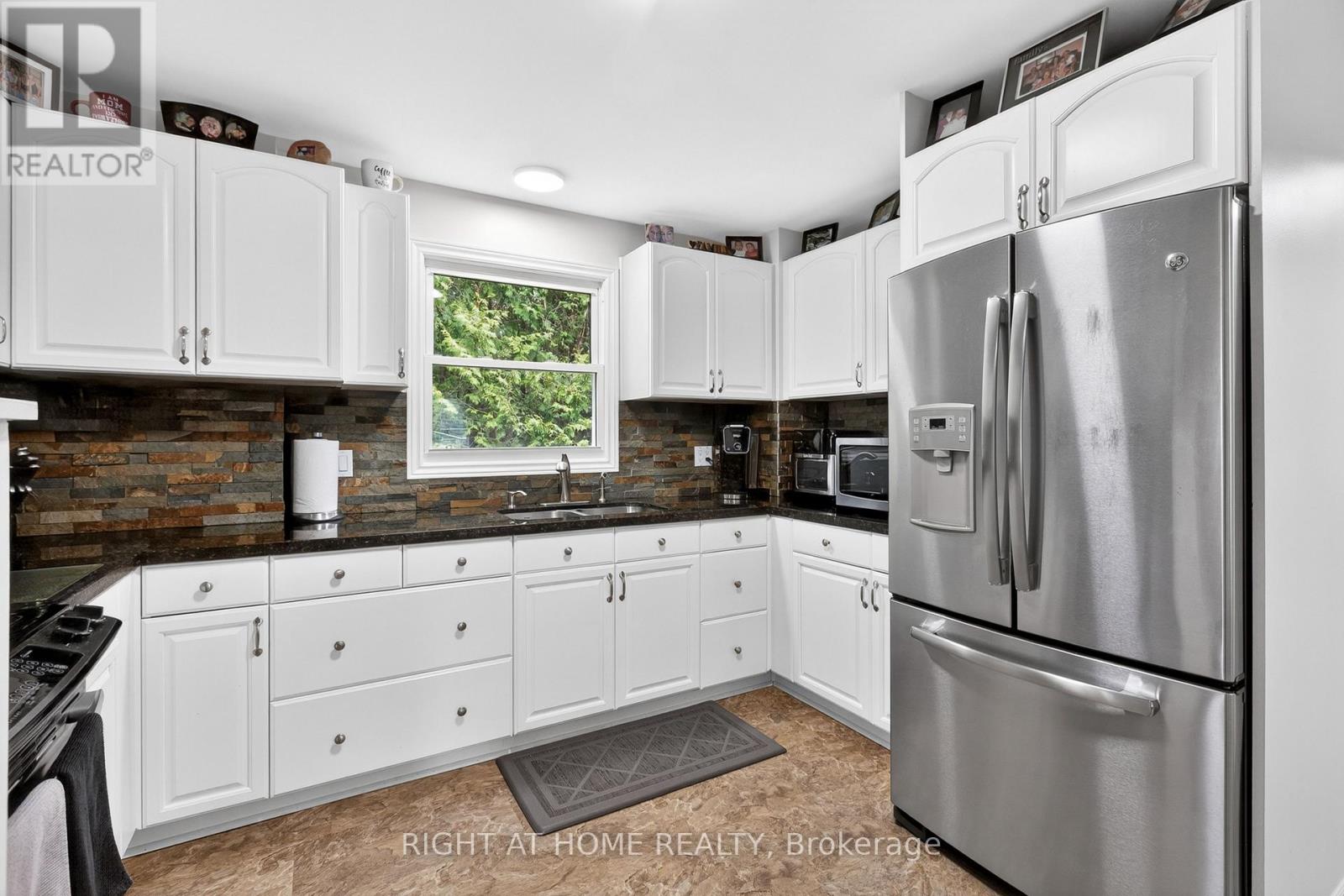 18 Duke Street, Clarington, Ontario  L1C 2T8 - Photo 3 - E13206886