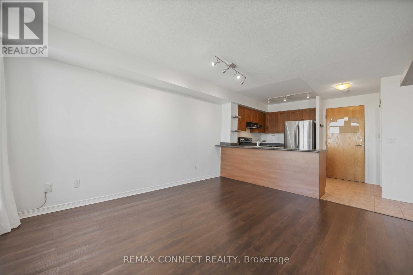 420 - 340 Watson Street W, Whitby, Ontario  L1N 9G1 - Photo 15 - E13206900