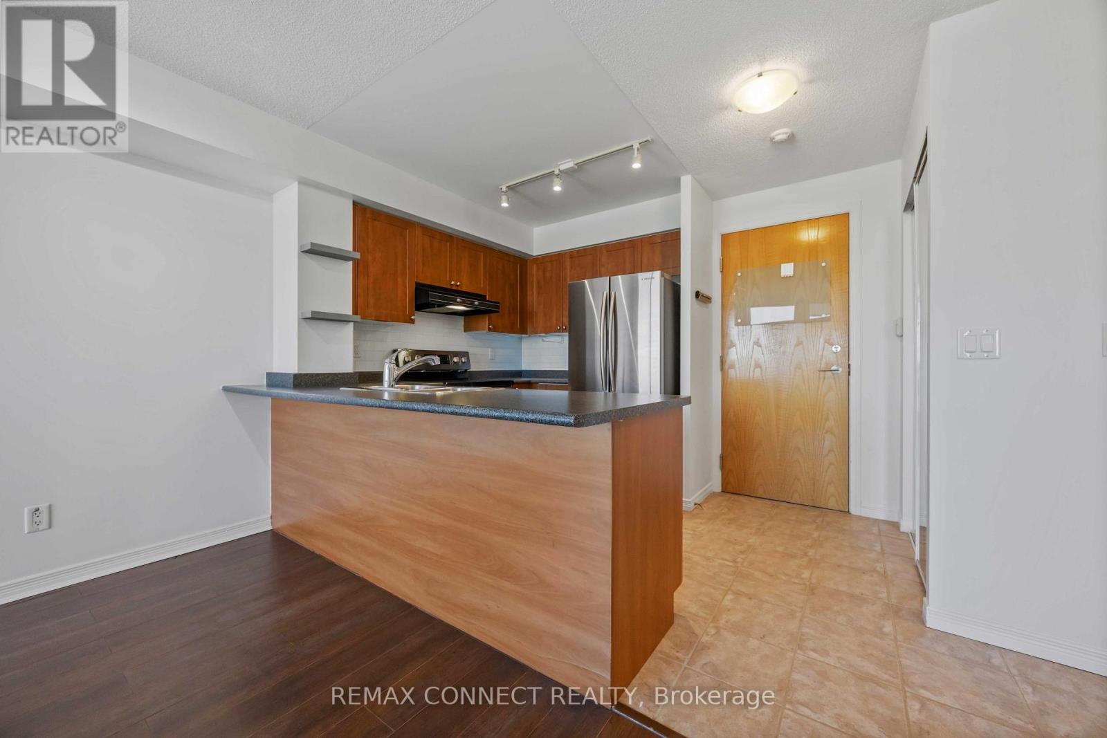 420 - 340 Watson Street W, Whitby, Ontario  L1N 9G1 - Photo 16 - E13206900