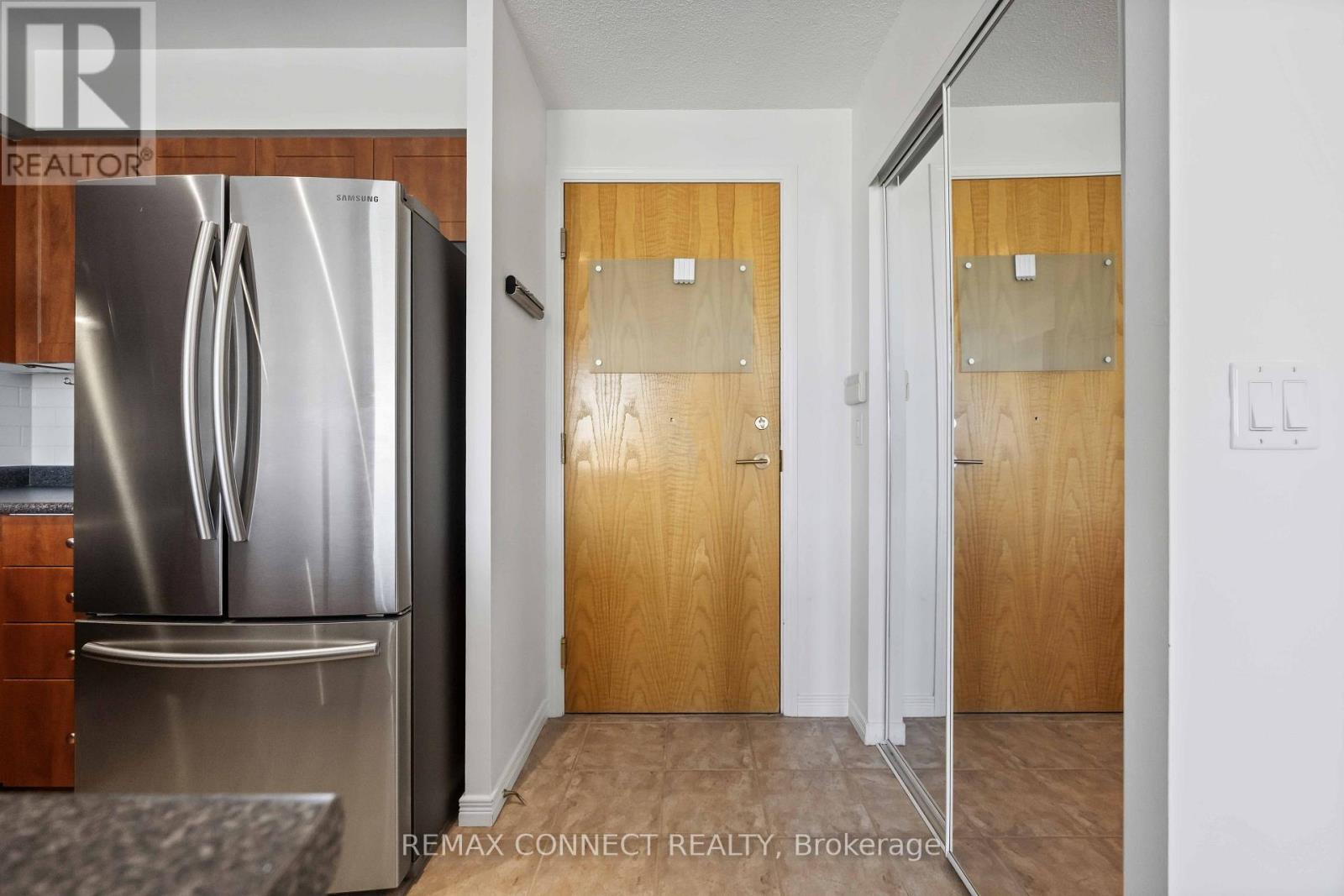 420 - 340 Watson Street W, Whitby, Ontario  L1N 9G1 - Photo 6 - E13206900