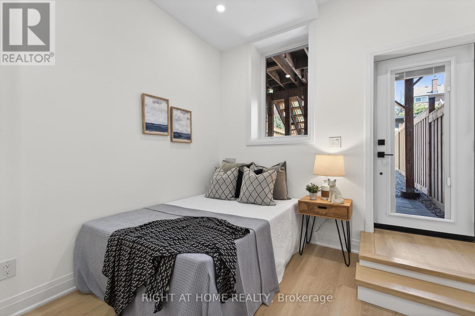 27 Bellhaven Road, Toronto, Ontario  M4L 3J4 - Photo 24 - E13206924