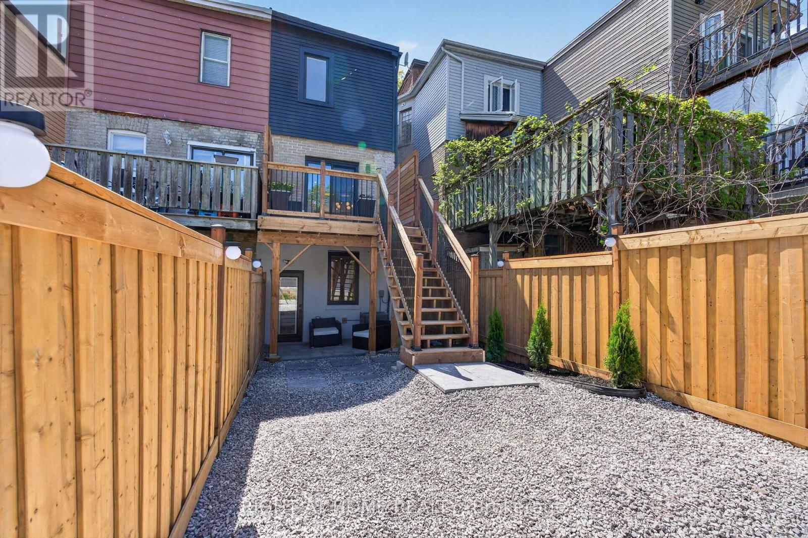 27 Bellhaven Road, Toronto, Ontario  M4L 3J4 - Photo 30 - E13206924