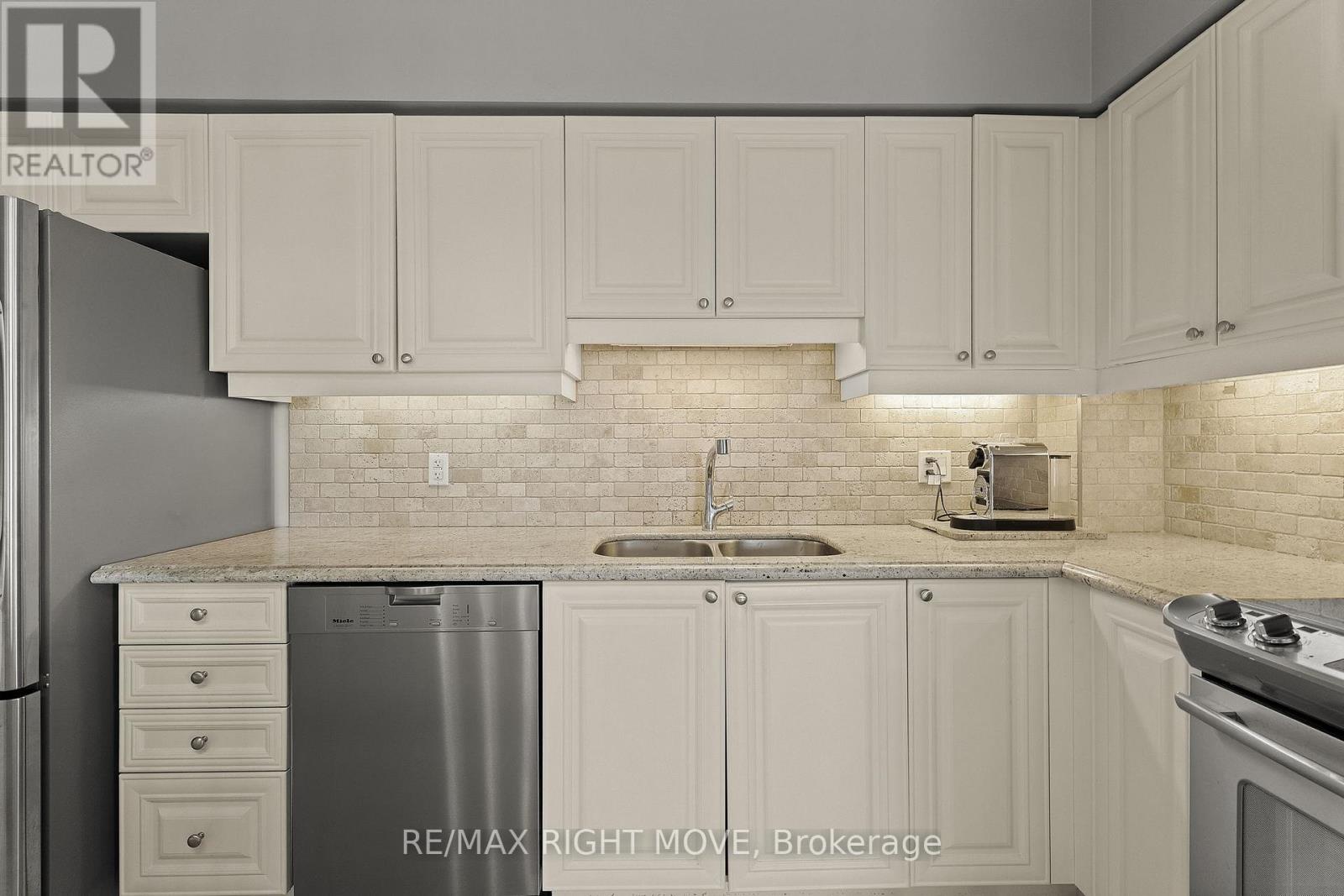 402 - 80 Orchard Point Road, Orillia, Ontario L3V 1C6 - Photo 10 - S13206890