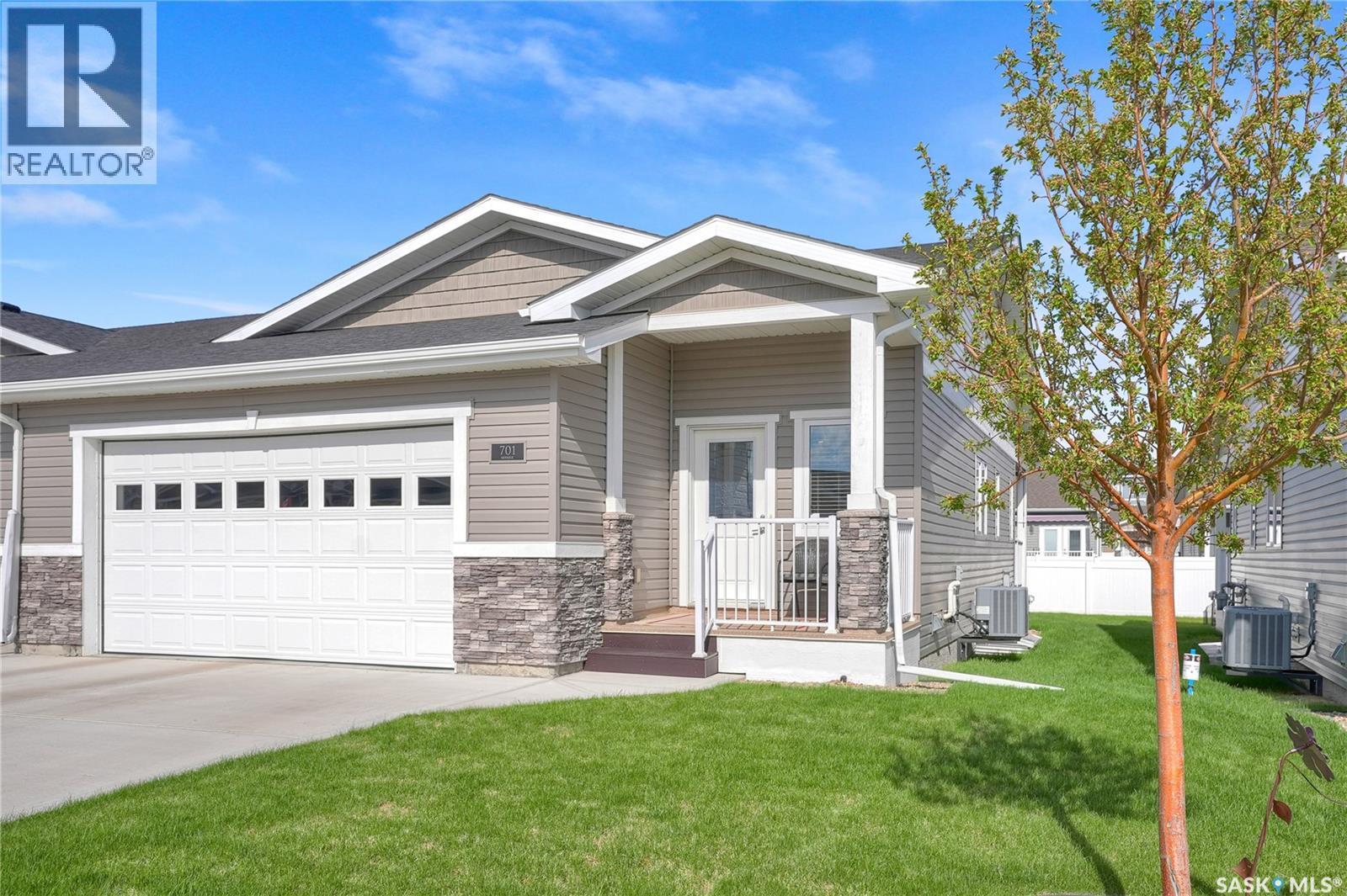 701 1015 Bradley Street, Moose Jaw, Saskatchewan  S6H 5Y4 - Photo 1 - SK037377