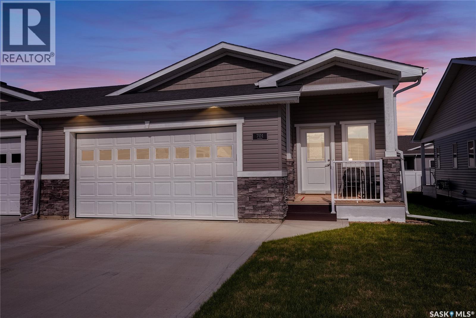 701 1015 Bradley Street, Moose Jaw, Saskatchewan  S6H 5Y4 - Photo 2 - SK037377