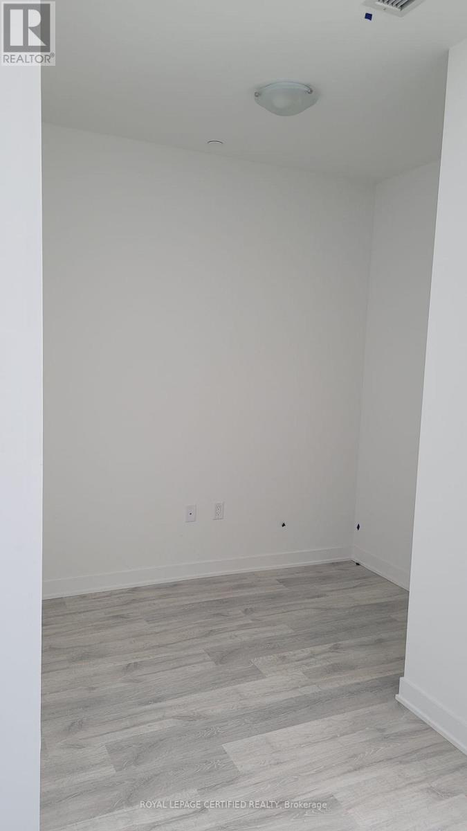 110 - 4655 Metcalfe Avenue, Mississauga, Ontario  L5M 0Z7 - Photo 3 - W13206858