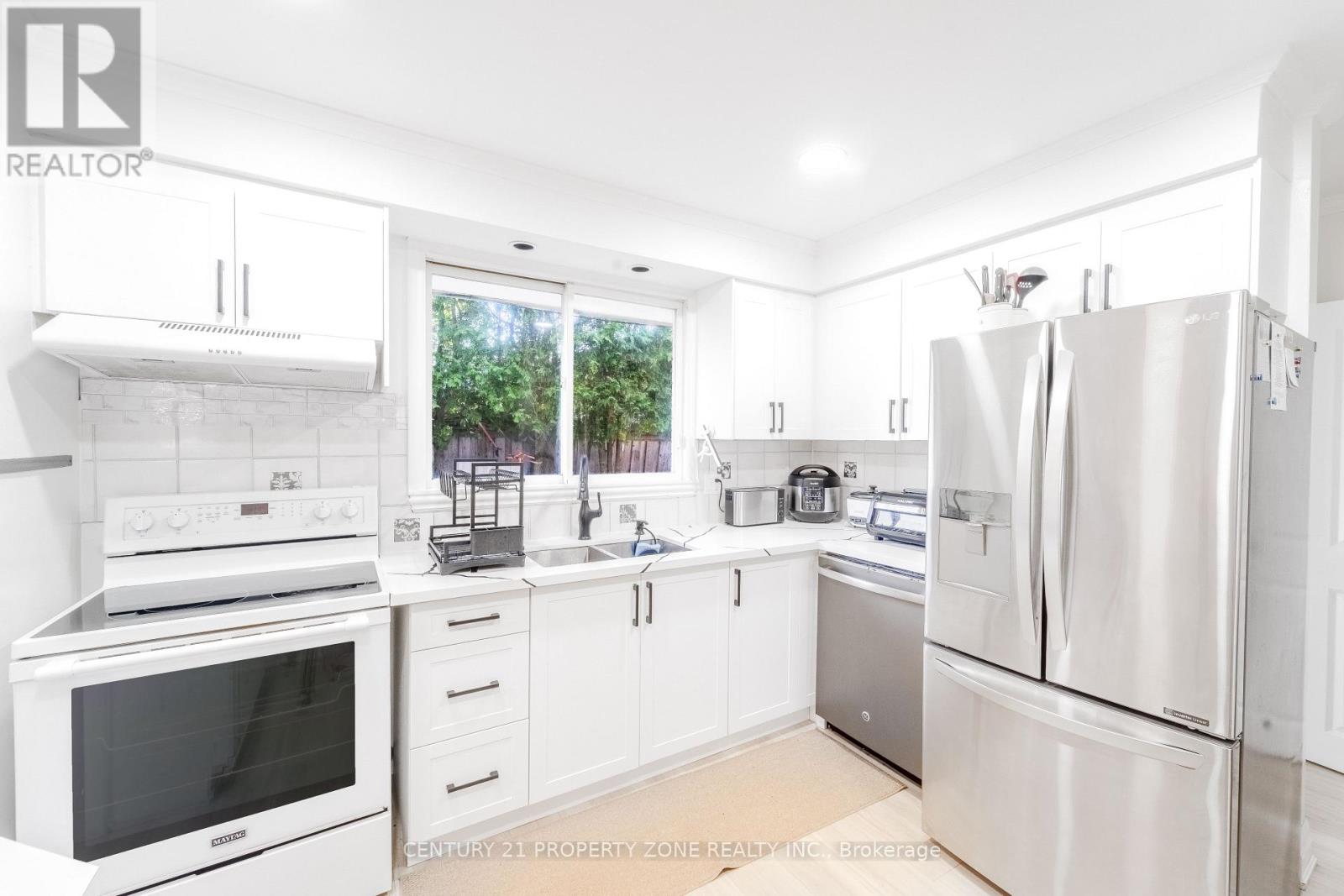 294 Cheltenham Road, Burlington, Ontario  L7L 4H7 - Photo 15 - W13206868