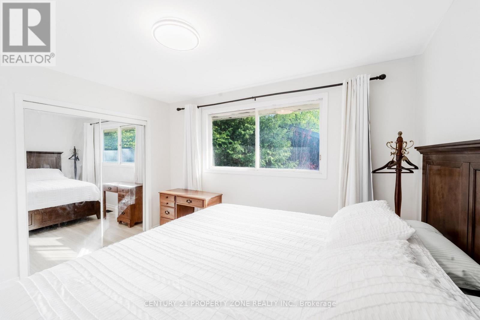 294 Cheltenham Road, Burlington, Ontario  L7L 4H7 - Photo 19 - W13206868