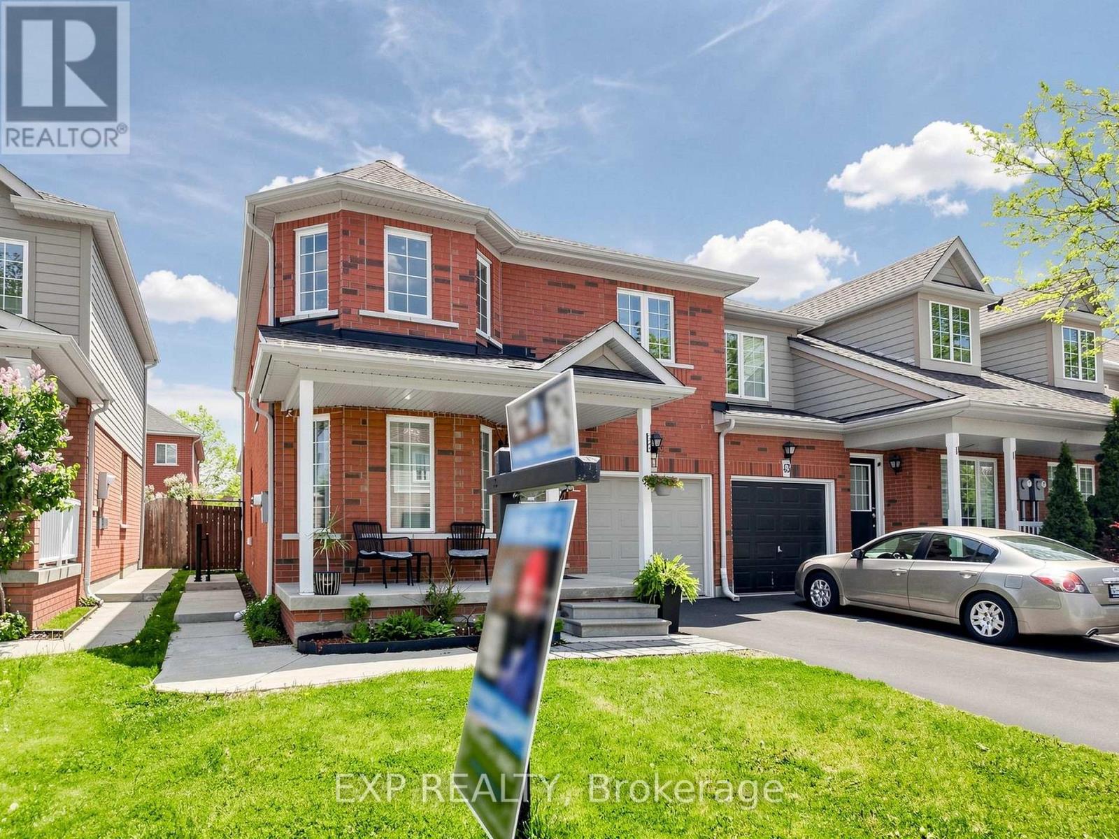 41 Bramfield Street, Brampton, Ontario  L7A 2W1 - Photo 3 - W13206898