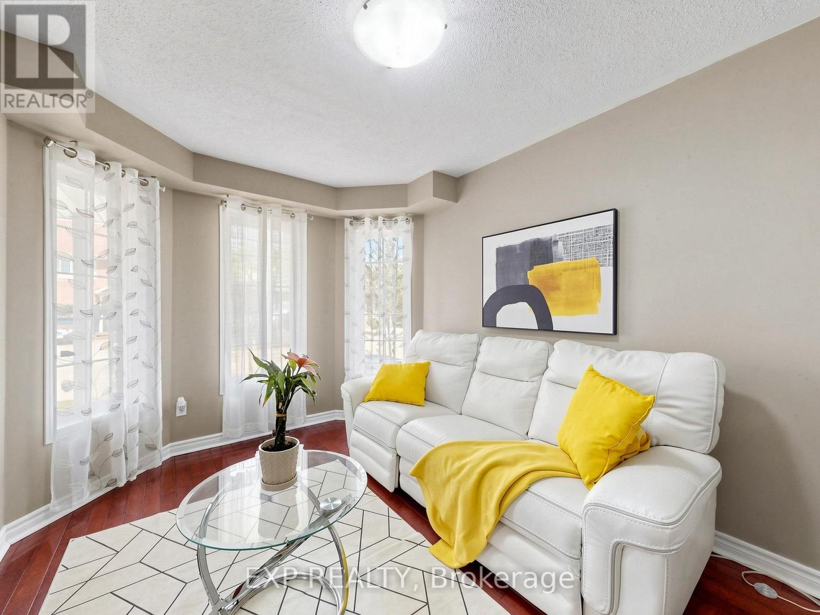 41 Bramfield Street, Brampton, Ontario  L7A 2W1 - Photo 4 - W13206898
