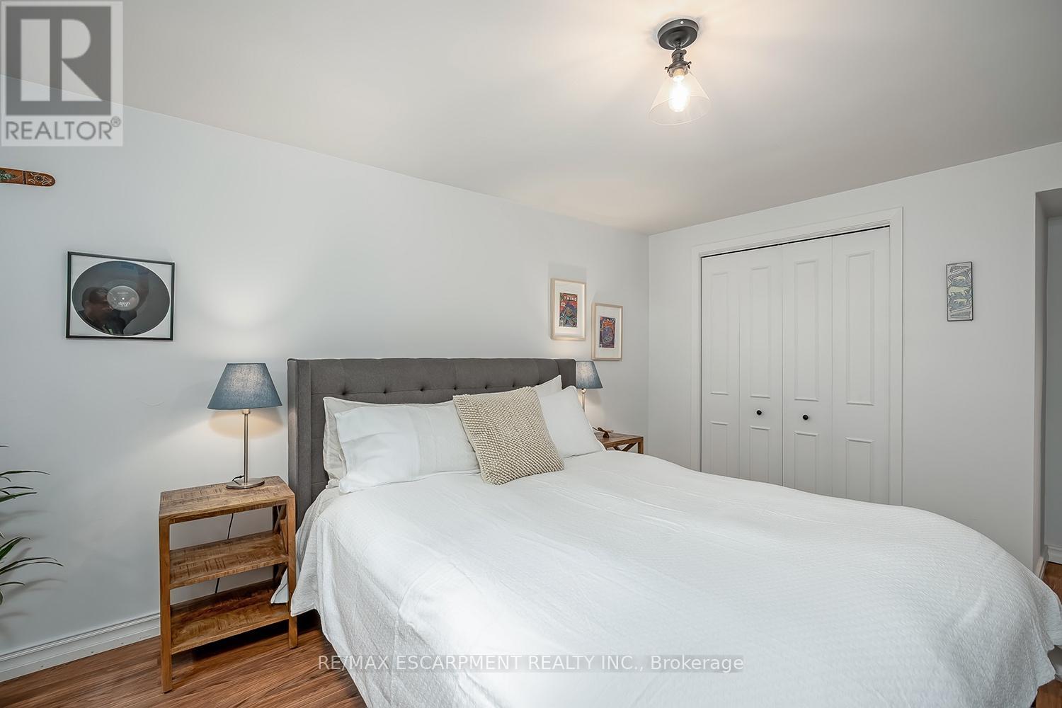406 Oakwood Drive, Burlington, Ontario  L7N 1X2 - Photo 30 - W13206916