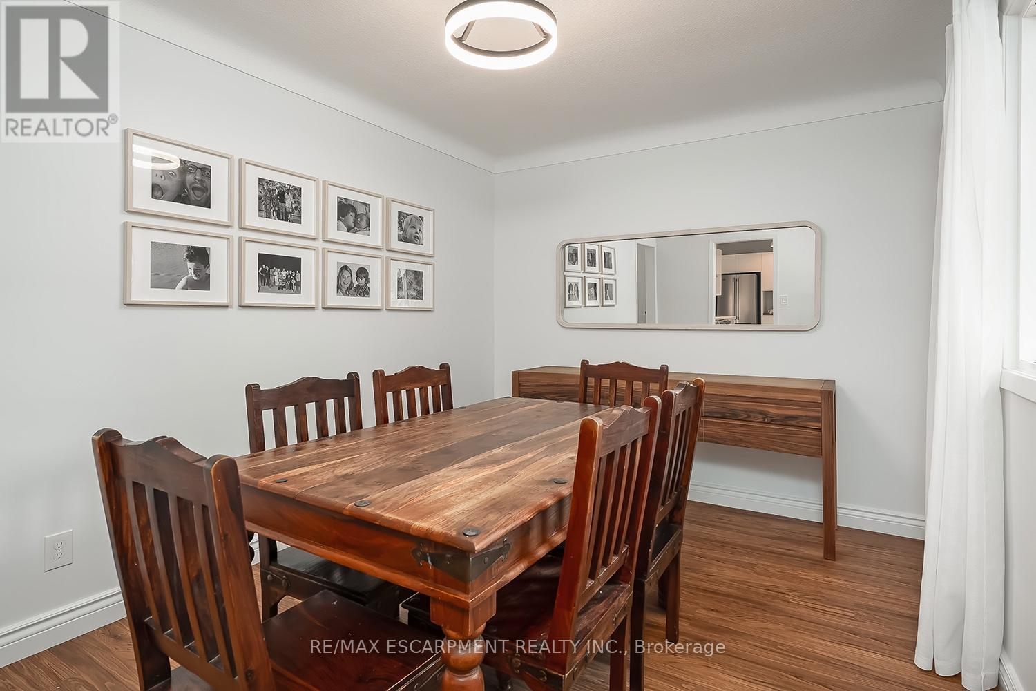 406 Oakwood Drive, Burlington, Ontario  L7N 1X2 - Photo 8 - W13206916