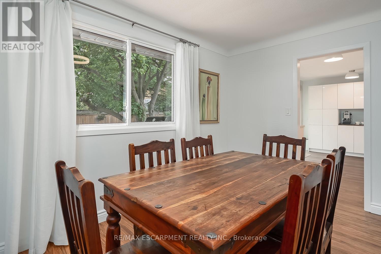 406 Oakwood Drive, Burlington, Ontario  L7N 1X2 - Photo 9 - W13206916