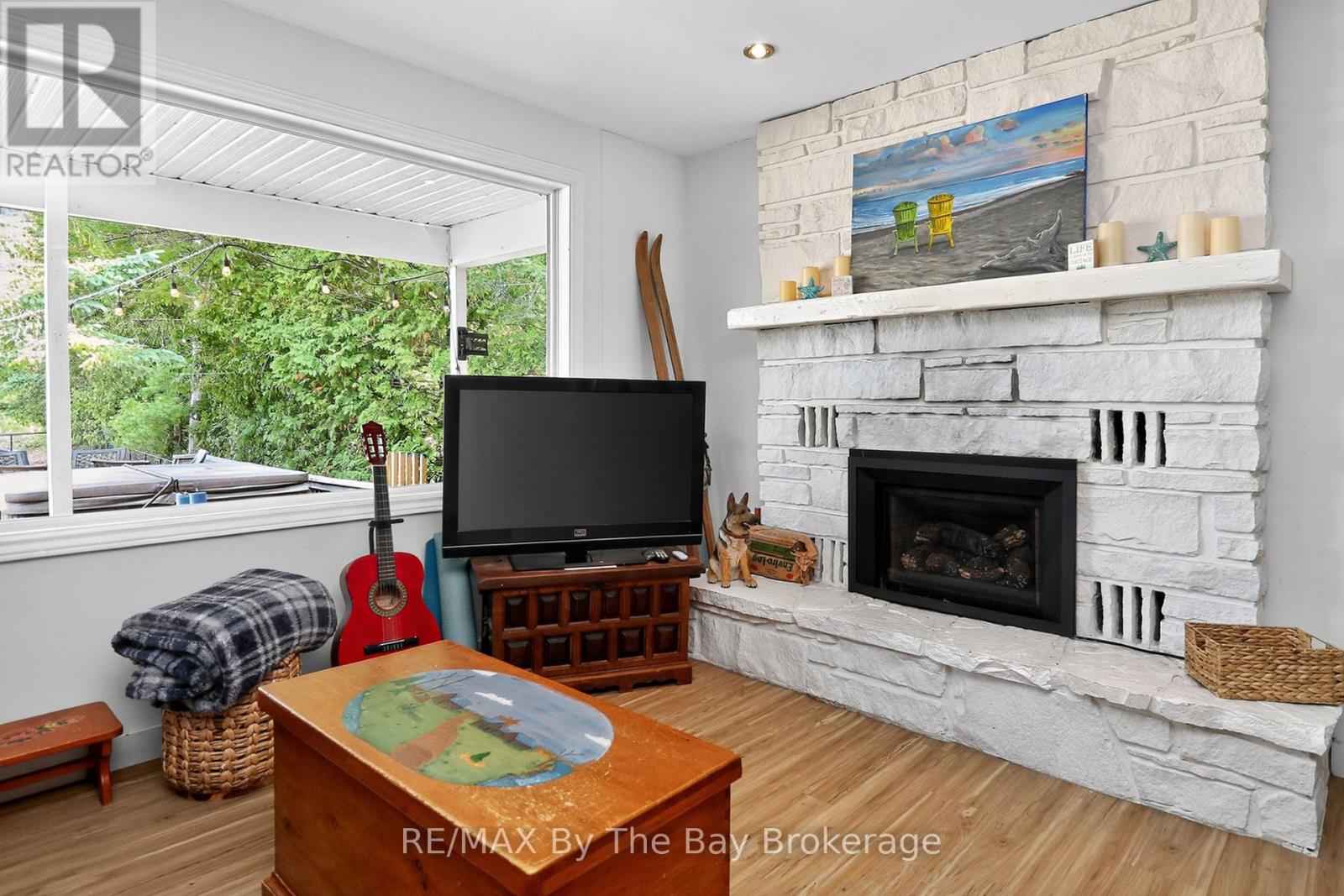 342 Coastline Drive, Wasaga Beach, Ontario  L9Z 2M4 - Photo 18 - S13082288