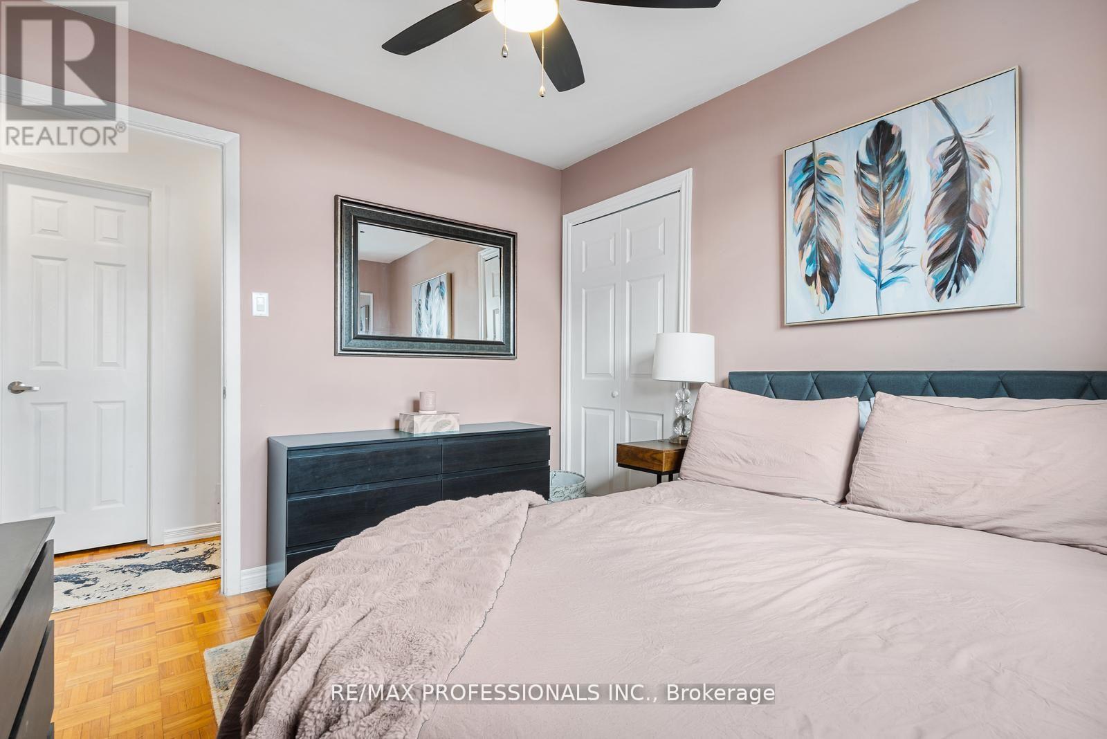 7656 Priory Crescent, Mississauga, Ontario  L4T 3H5 - Photo 24 - W13143564