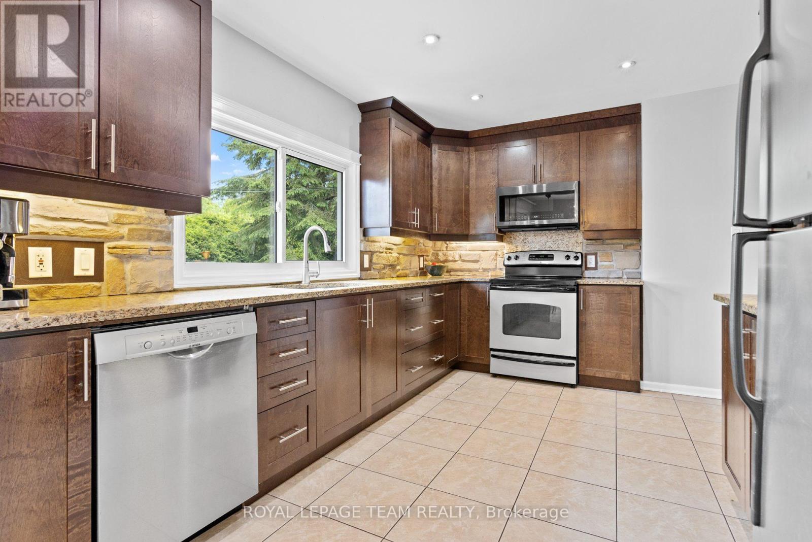 1812 Kerr Avenue, Ottawa, Ontario K2A 1J3 - Photo 16 - X13205286
